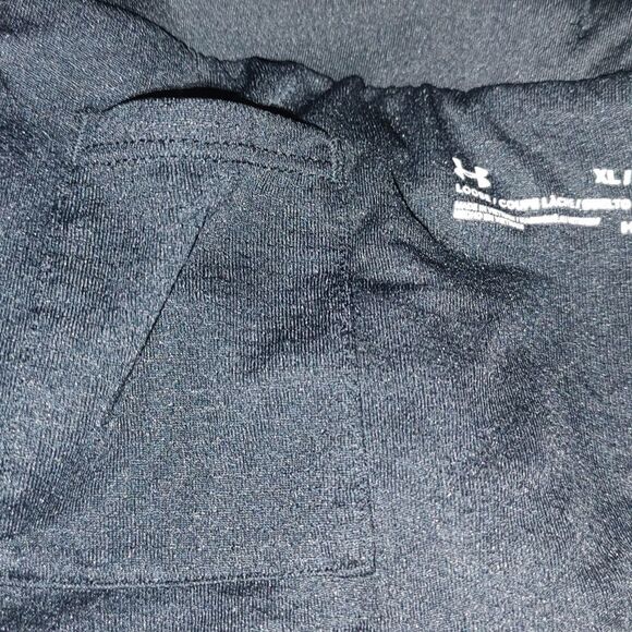 Under Armour black  gray camo  loose running shorts  Sz XL - Picture 6 of 9